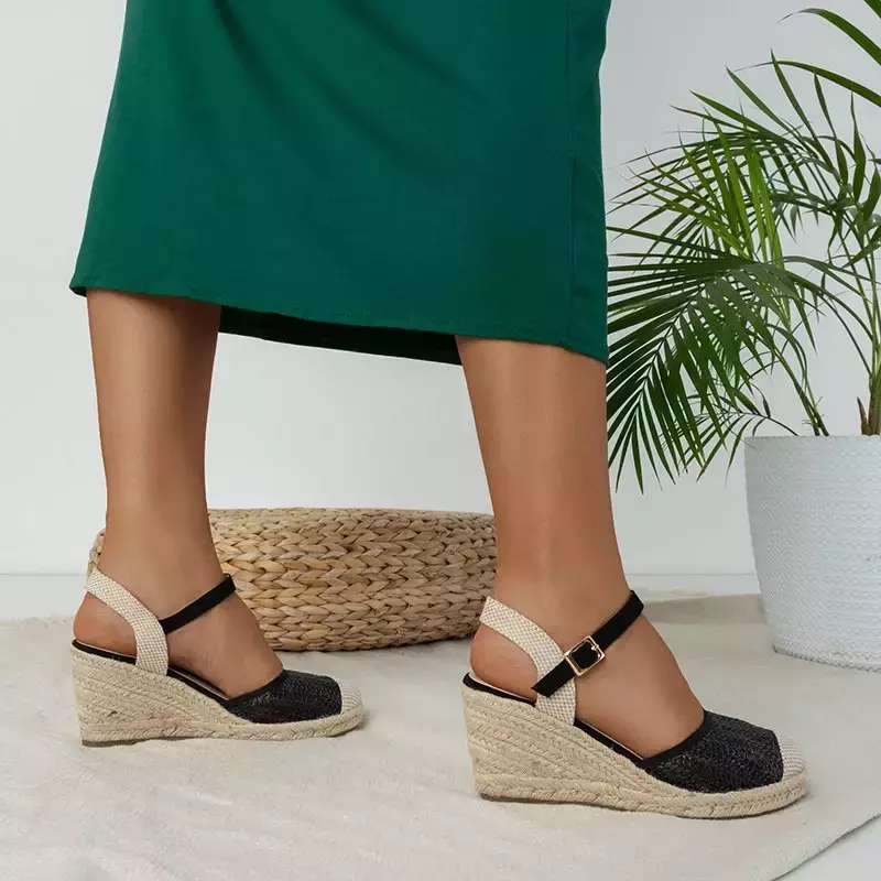 OUTLET Black women's sandals a'la espadrilles on a wedge Daffi - Shoes