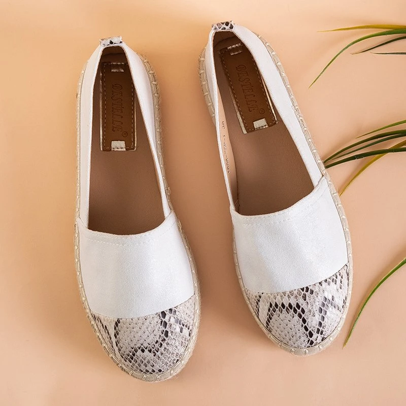 OUTLET Women's white espadrilles with animal embossing Lenda - Footwear