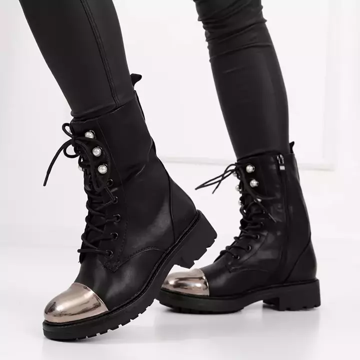 OUTLET Black boots with a metallic toe Konax - Footwear