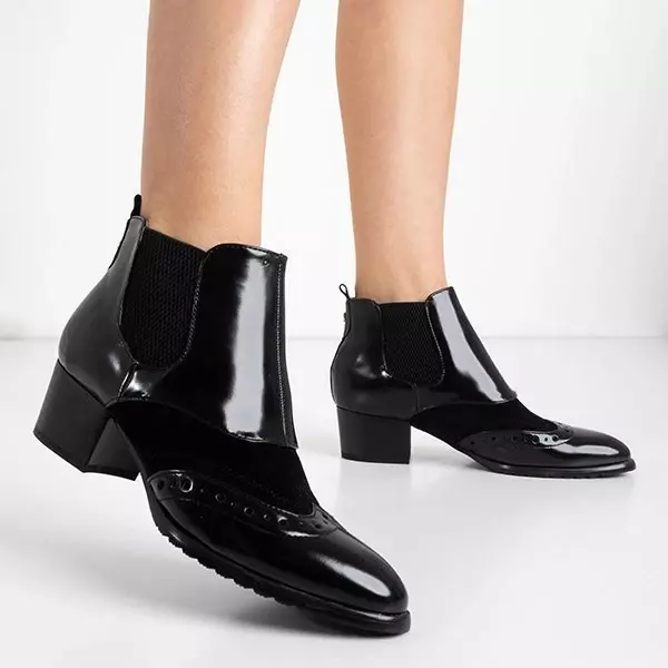 OUTLET Black retro lacquered boots Farinola - Footwear
