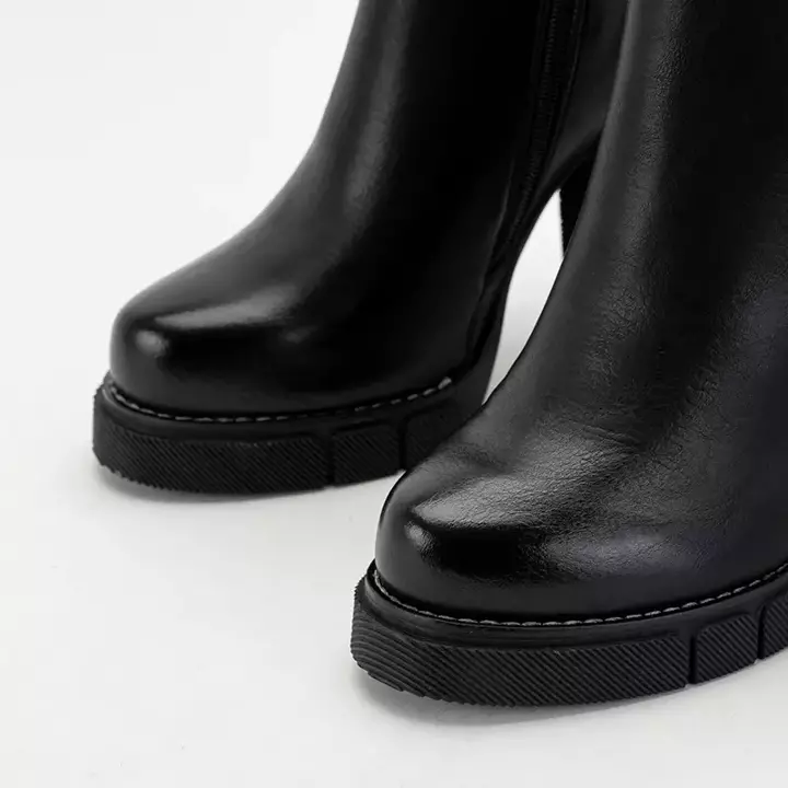 OUTLET Black women's boots on a higher post Lamonae - Footwear