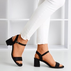 OUTLET Ladies' black sandals with a shiny finish Mira - Footwear