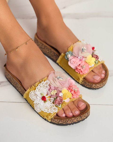 OUTLET Women's slippers with fabric flowers in yellow Ososi- Shoes