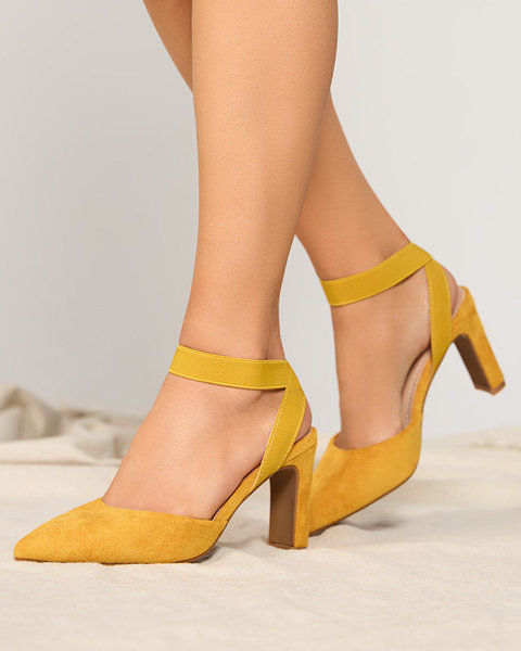 Women's sandals on the post, mustard color Brossi - Footwear