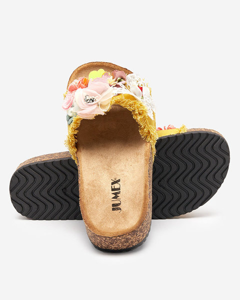 Women's slippers with fabric flowers in Ososi yellow - Footwear